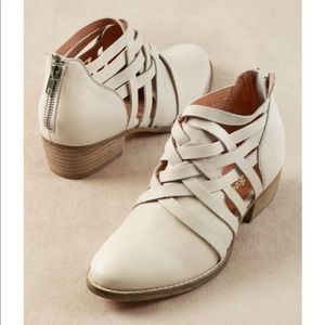 SEYCHELLES SO BLUE CREAM BOOTIE